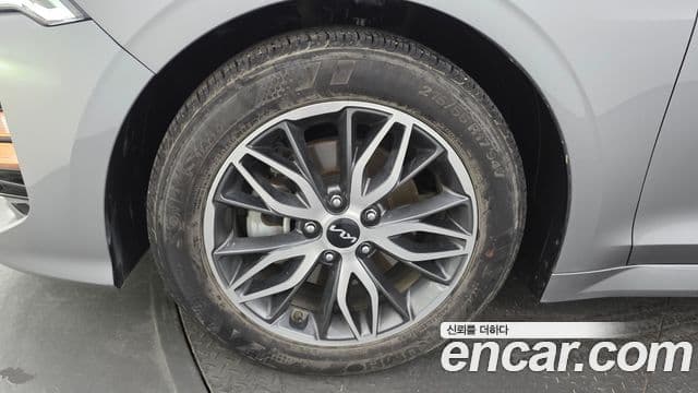 Kia K5 2023 — Şəkil 5/20