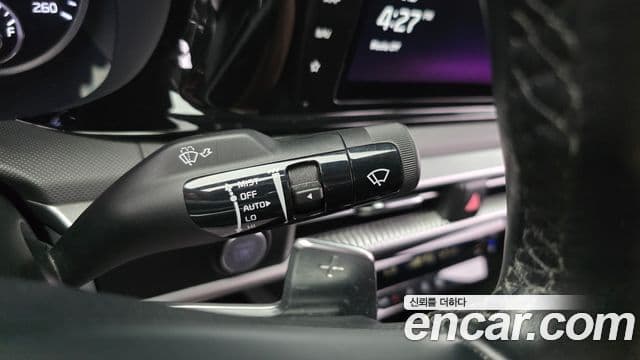 Kia K5 2023 — Şəkil 15/20