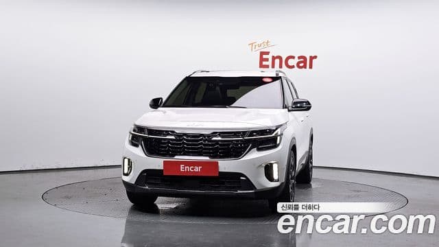 Kia Seltos 2022 — ფოტო 3/20