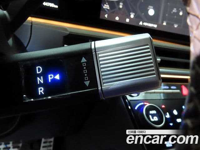 Hyundai Santa Fe 2023 — Şəkil 12/20