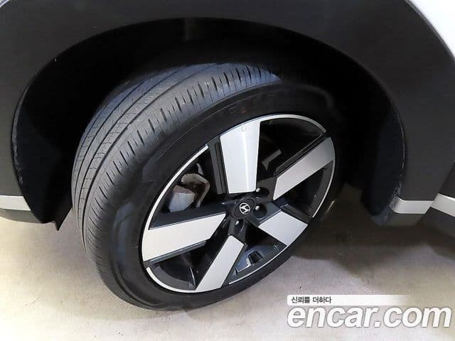 Hyundai Santa Fe 2023 — Şəkil 20/20
