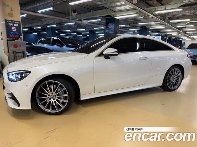 Mercedes-Benz E-Class 2021 — ფოტო 5/18