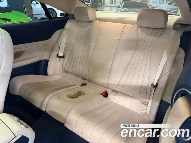Mercedes-Benz E-Class 2021 — ფოტო 12/18