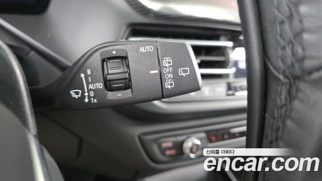BMW 1 Series 2020 — Şəkil 19/20