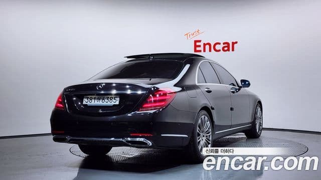 Mercedes-Benz S-Class 2019 — ფოტო 2/20