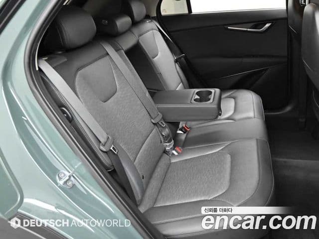 Kia Niro 2022 — Фото 17/20