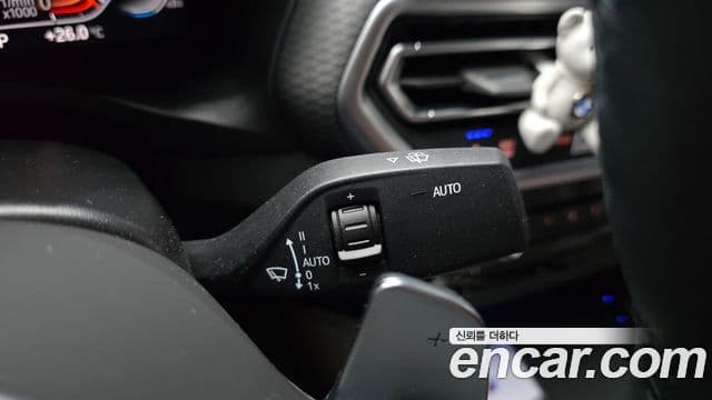 BMW X4 2025 — ფოტო 26/32