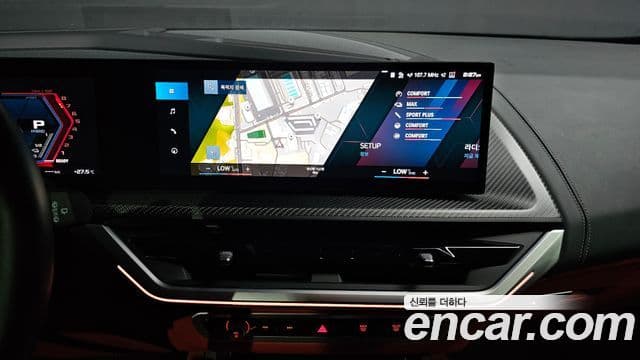 BMW XM 2023 — Photo 13/20