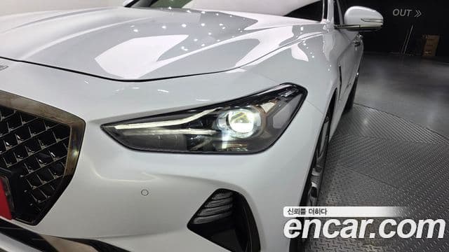 Genesis G70 2019 — Photo 9/37