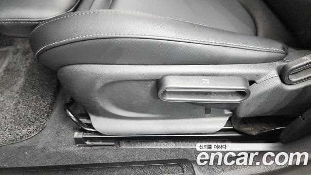 Mini Cooper Clubman 2021 — Photo 23/32