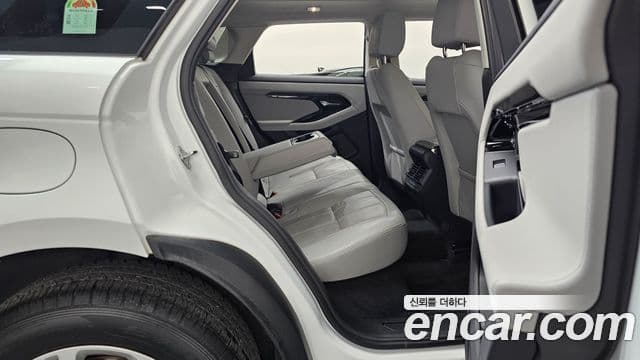 Land Rover Range Rover Evoque 2025 — Фото 11/20