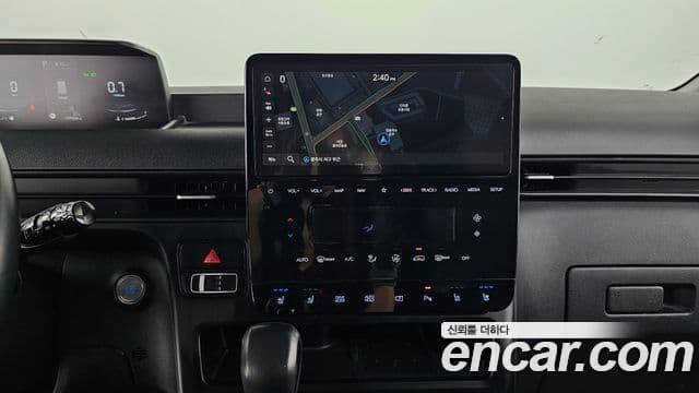 Hyundai Staria 2021 — ფოტო 13/20