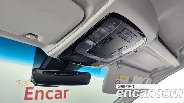 Hyundai Staria 2021 — ფოტო 19/20