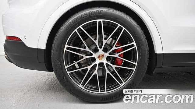 Porsche Cayenne 2025 — Şəkil 4/20