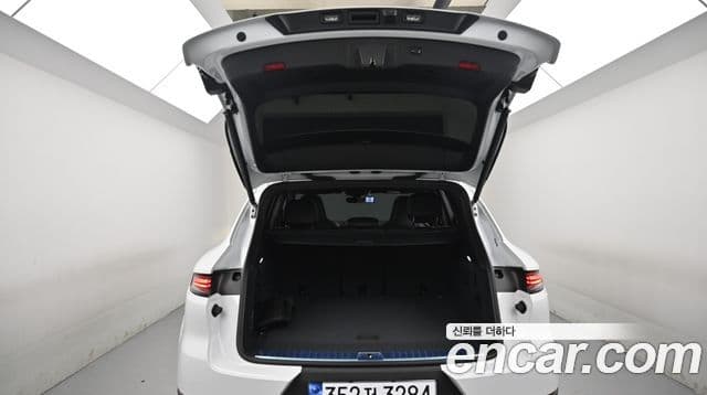 Porsche Cayenne 2025 — Şəkil 19/20