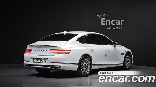 Genesis Electrified G80 2022 — фото 2 из 20