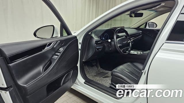 Genesis Electrified G80 2022 — фото 10 из 20