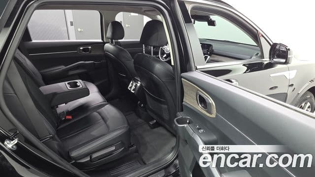 Kia Sorento 2021 — фото 11 из 20