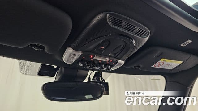 Mini Cooper S 2022 — Фото 16/20