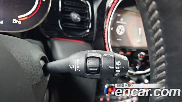 Mini Cooper S 2022 — Фото 18/20