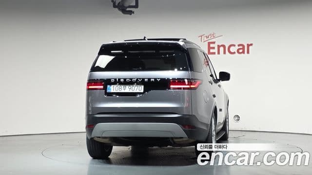 Land Rover Discovery 5 2025 — фото 4 из 20