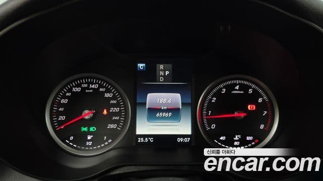 Mercedes-Benz GLC-Class 2019 — ფოტო 8/20