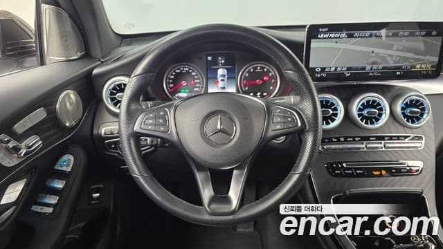 Mercedes-Benz GLC-Class 2019 — ფოტო 13/20