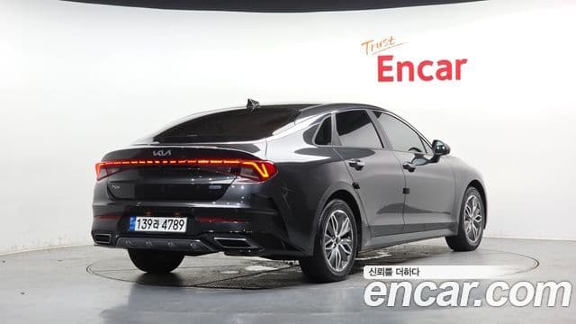 Kia K5 2021 — Şəkil 2/20