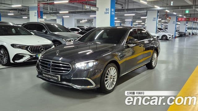 Mercedes-Benz E-Class 2021 — Şəkil 20/20