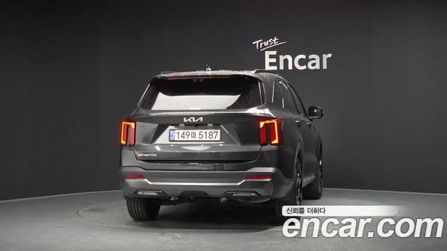 Kia Sorento 2023 — ფოტო 4/20