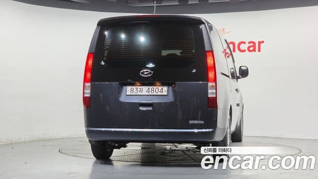 Hyundai Staria 2021 — ფოტო 4/20