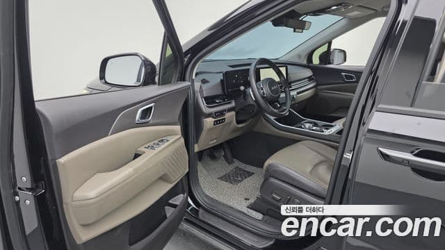 Kia Carnival 2024 — ფოტო 10/20