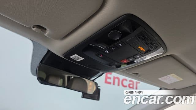 Kia Carnival 2024 — ფოტო 17/20