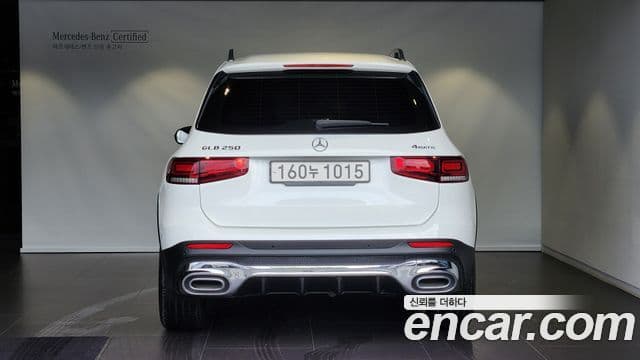 Mercedes-Benz GLB-Class 2022 — ფოტო 3/17
