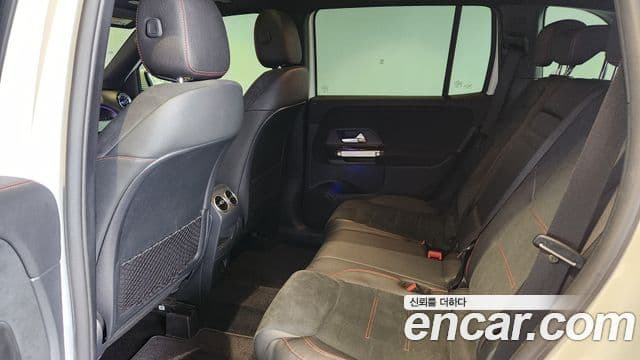 Mercedes-Benz GLB-Class 2022 — ფოტო 8/17