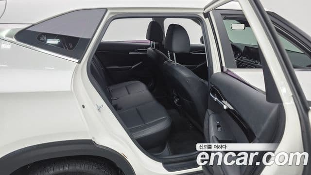 Kia Seltos 2021 — фото 11 из 20