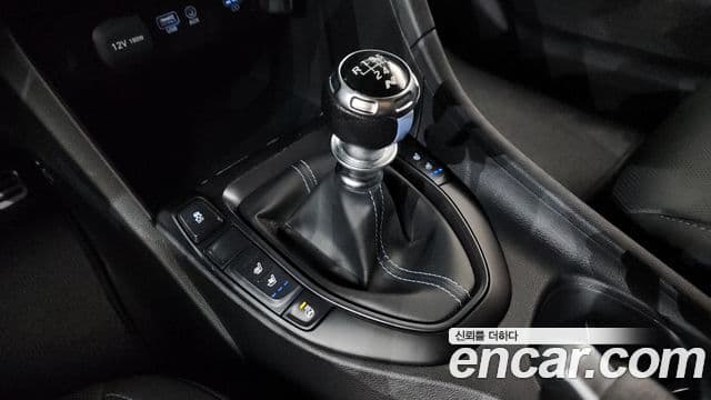 Hyundai Veloster 2020 — Şəkil 9/20