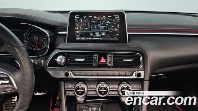 Genesis G70 2019 — ფოტო 17/20