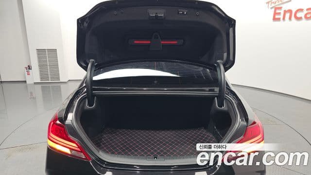 Genesis G70 2019 — Şəkil 16/34