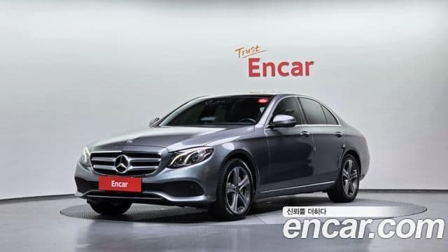 Mercedes-Benz E-Class 2018 — Şəkil 1/20