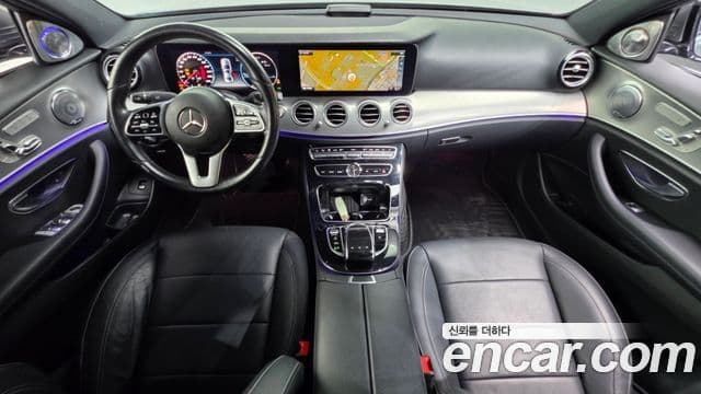 Mercedes-Benz E-Class 2018 — Şəkil 7/20