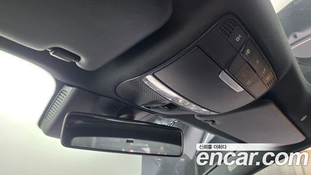 Mercedes-Benz E-Class 2018 — Şəkil 17/20