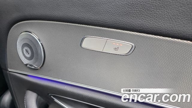 Mercedes-Benz E-Class 2018 — Şəkil 19/20