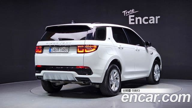 Land Rover Discovery Sport 2025 — ფოტო 2/20