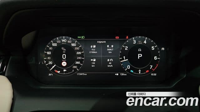 Land Rover Discovery Sport 2025 — ფოტო 8/20