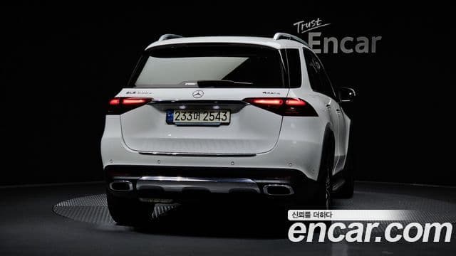 Mercedes-Benz GLE-Class 2024 — ფოტო 4/20