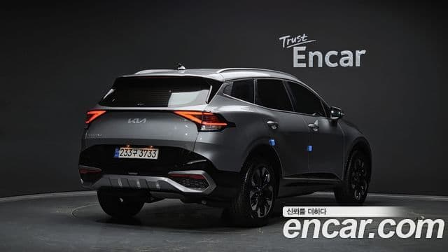 Kia Sportage 2022 — ფოტო 2/20
