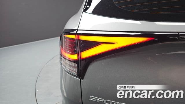Kia Sportage 2022 — Şəkil 16/30