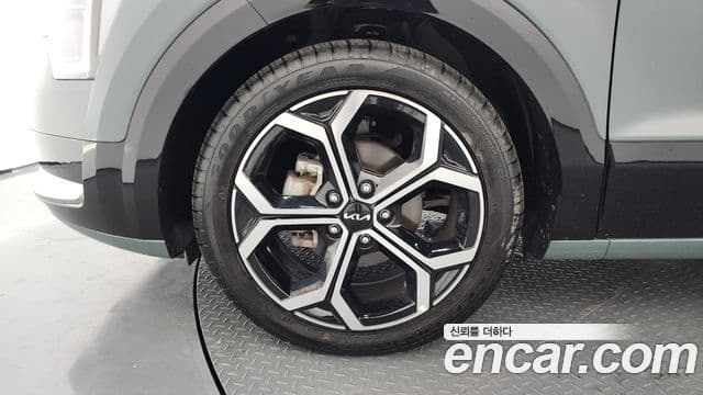 Kia Niro 2022 — ფოტო 5/20
