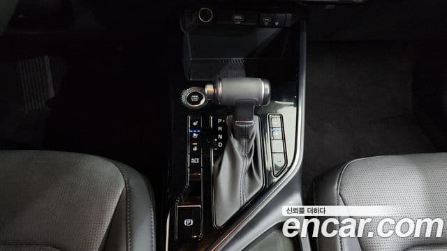 Kia Niro 2022 — ფოტო 9/20